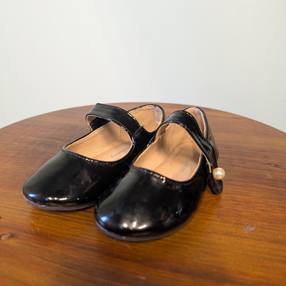 Black Kids Shoes with Pearl Accent